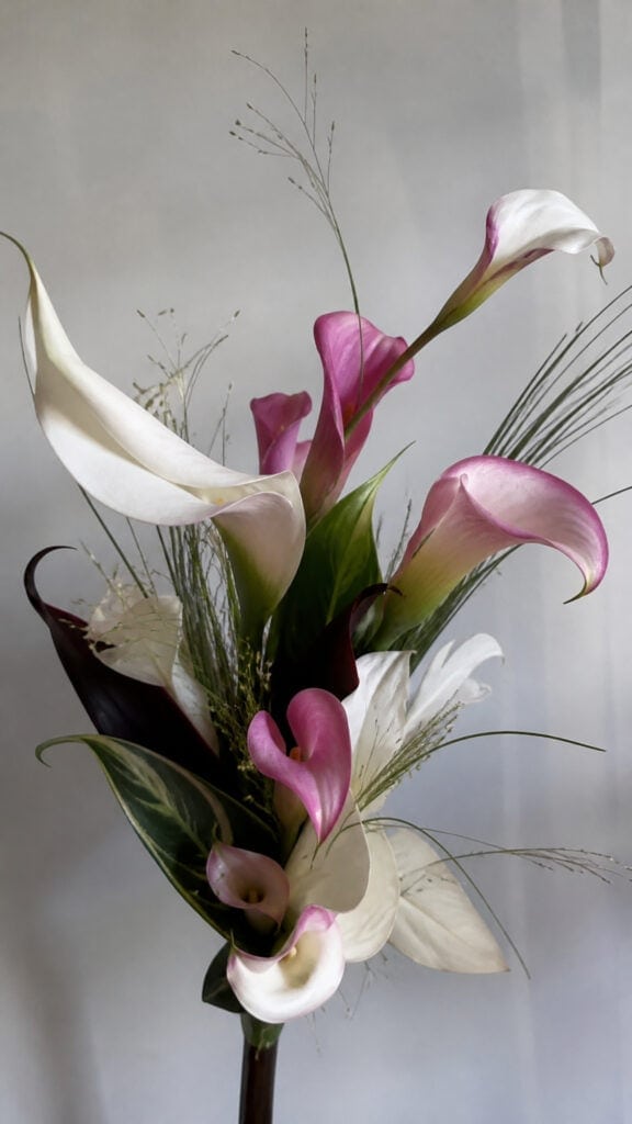 Asymmetrical Modern Arrangements