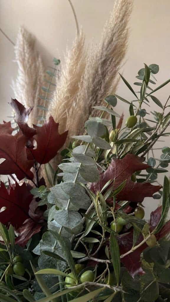 Gorgeous Greenery and Texture Elements