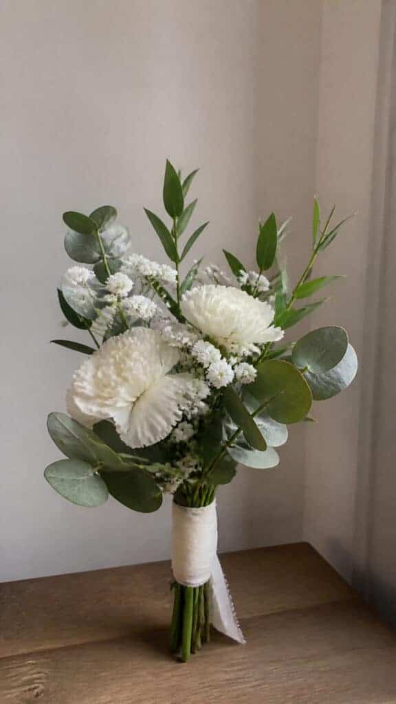 Budget-Friendly Mini Bouquet Ideas That Look Expensive