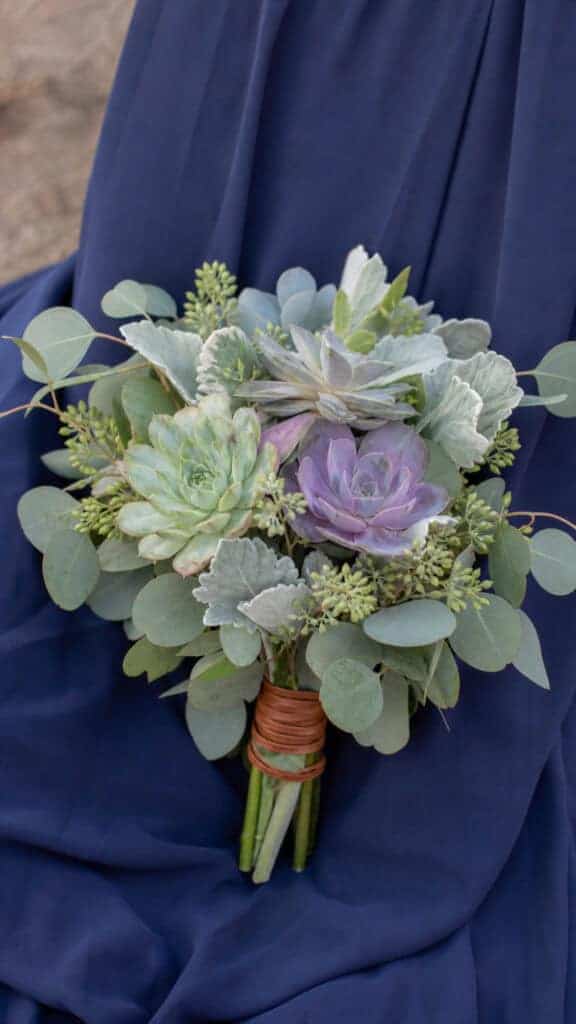 Succulent And Greenery Mini Bouquets For Modern Elegance