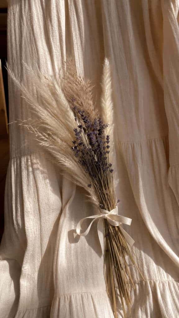 Dried Flower Minimalism