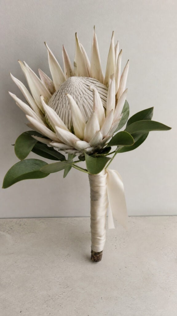 Single-Stem Statement Flowers