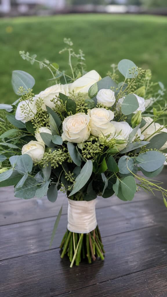 Hand-Tied Garden Style with Greenery