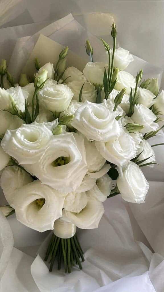 Lisianthus Layered Luxury