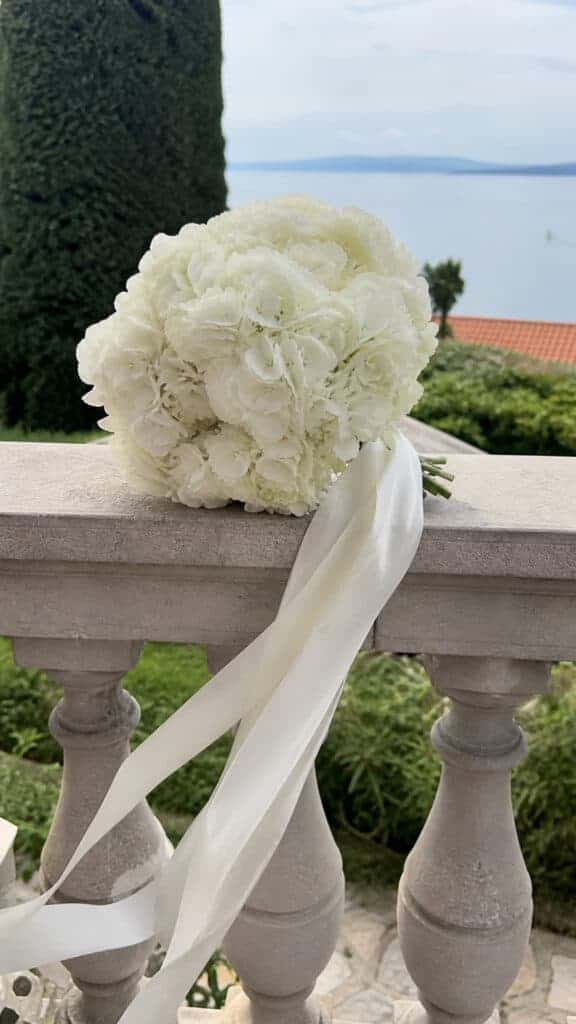 Hydrangea with Trailing Ribbon Details
