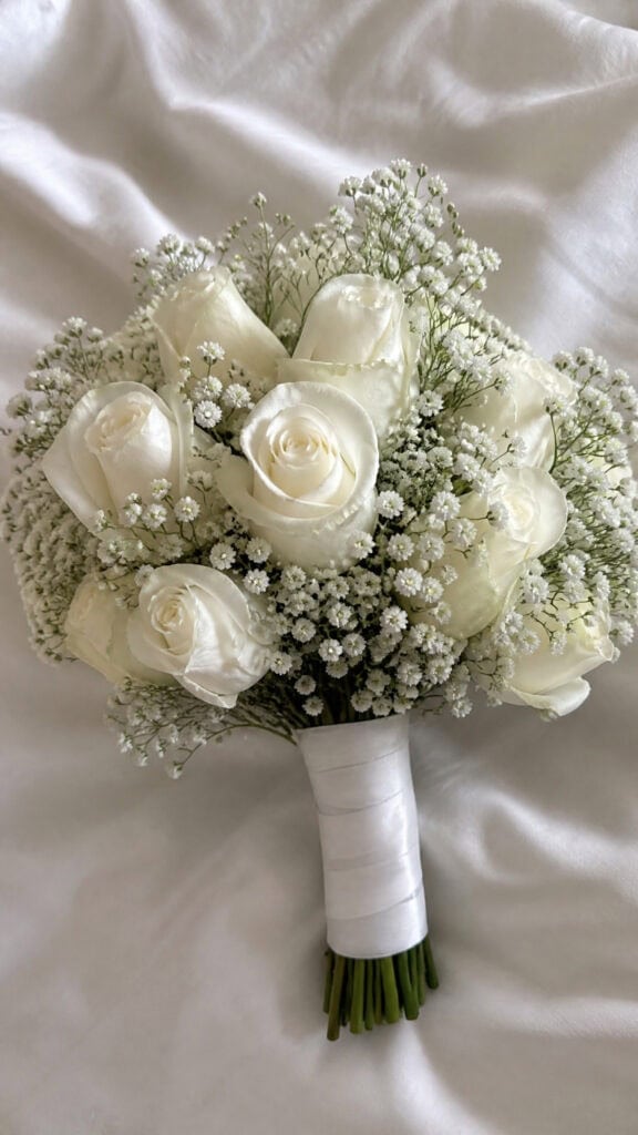 Classic All-White Roses and Baby Breath Combination
