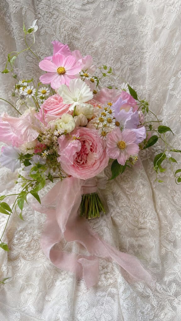 Romantic Rose and Wildflower Fusion