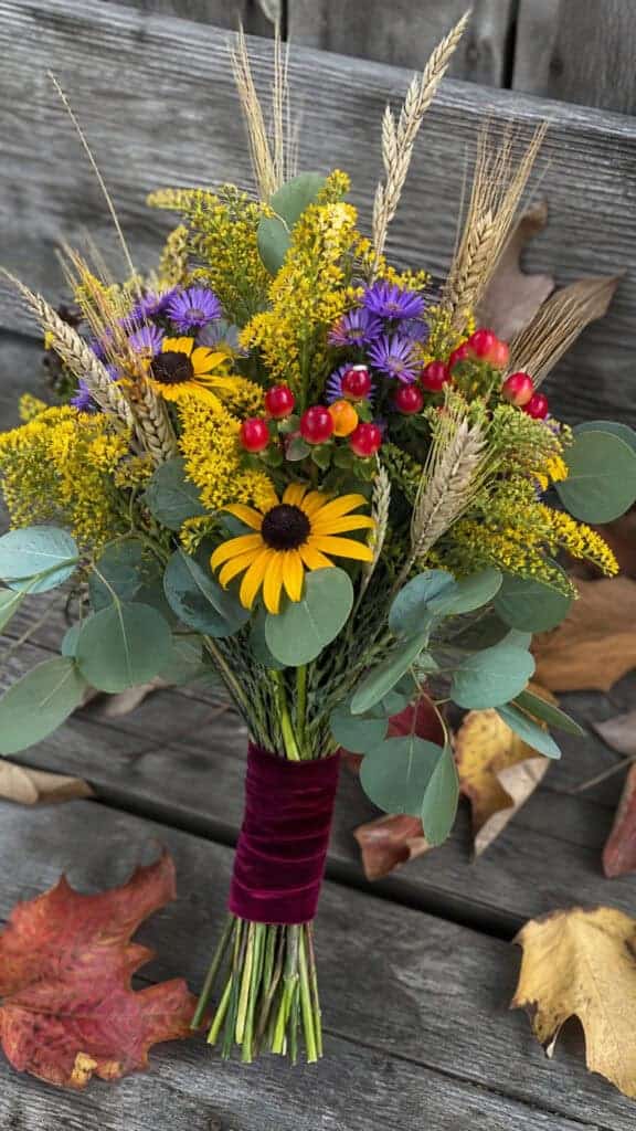 Wildflower and Berry Autumn Harvest