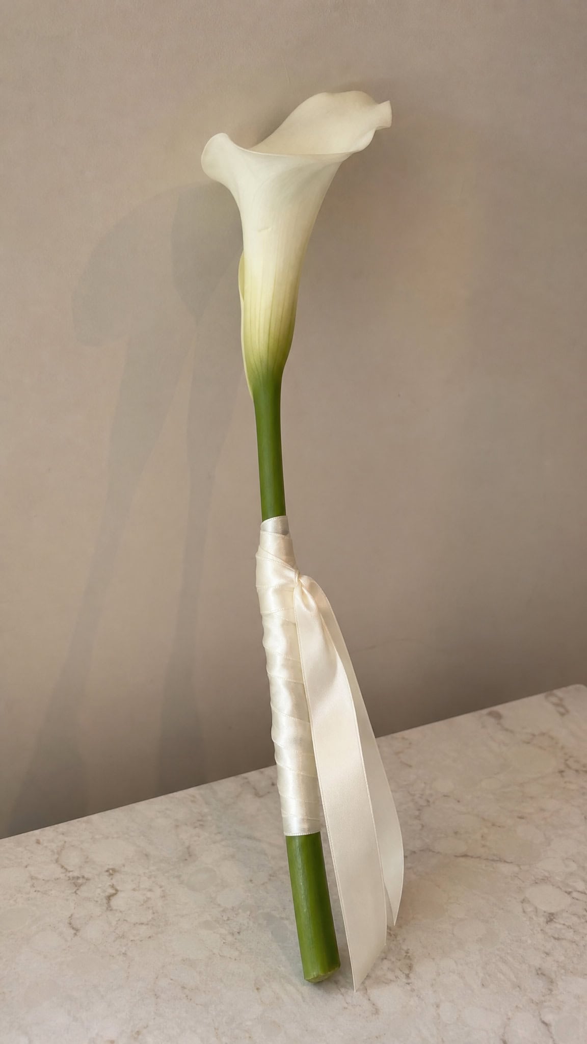 Minimalist Bridesmaid Bouquet Ideas That Feel Elegant And Modern