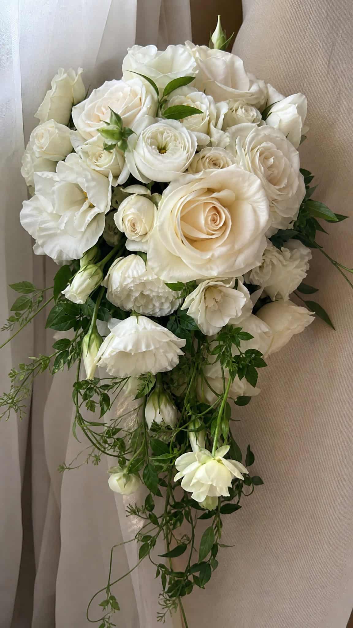 20 White Wedding Bouquet Bride Inspiration For Elegant Ceremonies