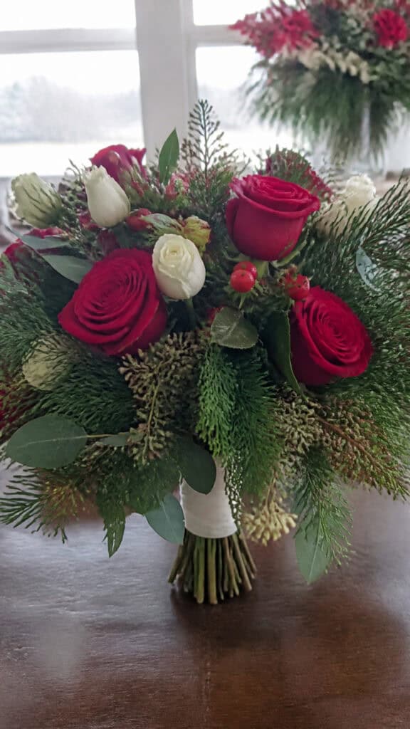 Practical Tips for Fresh Christmas Wedding Flowers