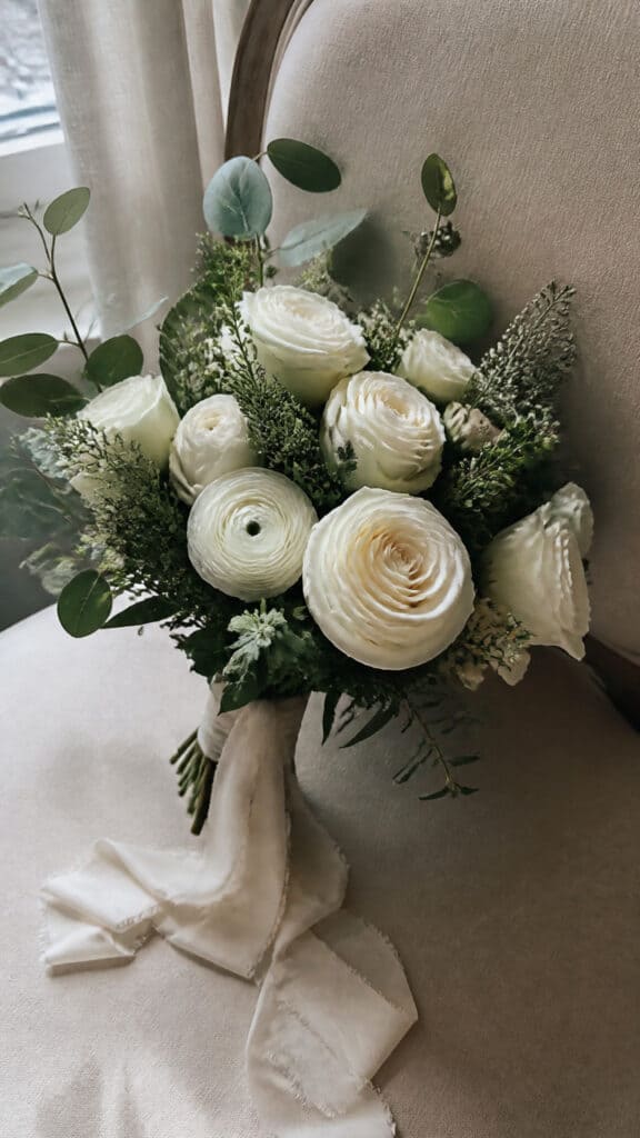Creating the Perfect White Winter Bouquet