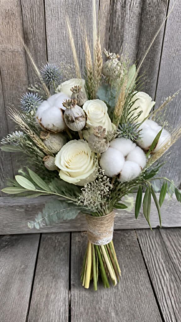 Rustic Winter Bouquets with Natural Textures